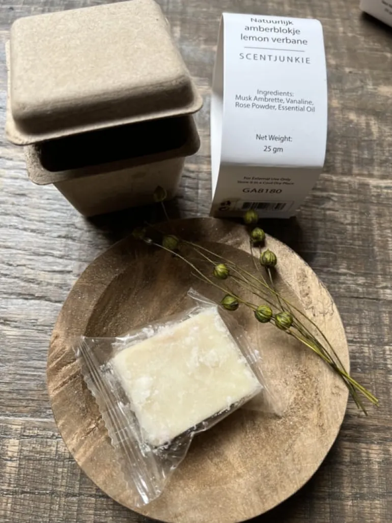 100% Natuurlijk Amberblokje in doosje Ylang Ylang