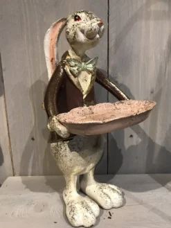 Decoratie jongen konijn met schaal 30cm