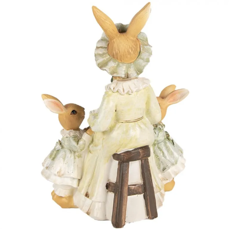 Decoratie konijnen moeder leest voor aan kleintjes