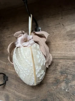 Decoratie paashanger ei textiel beige 11*17