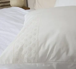 Dekbedovertrek Olivia offwhite 240*220