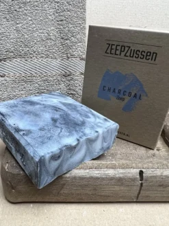 Handgemaakte zeep Charcoal