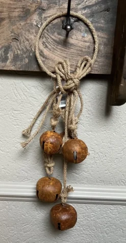 Hanger bellen roestbruin (L) 56 cm