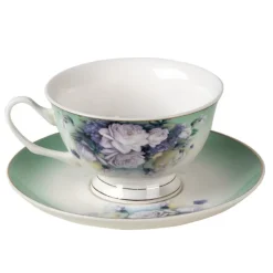 Kop en schotel bloemen groen