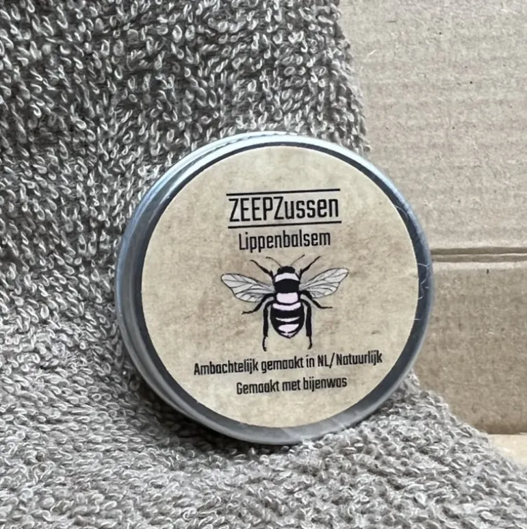 Lippenbalsem bijenwas roze klei