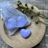 Organza zakje met 3 amberblokjes hart Lavender