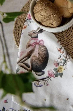 Pannenlap haas en roosjes roze