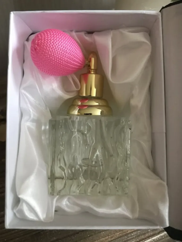 Parfumfles met verstuiver glas / vierkant