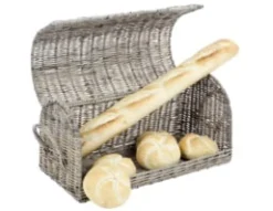 Rieten broodmand Brood met witte letters