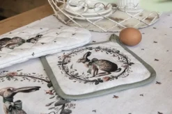 Rond broodmandje haas en roosjes groen