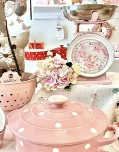 Roze vergiet met hartjes