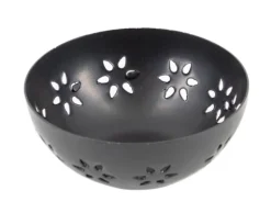 Schaaltje bloemetjes zwart