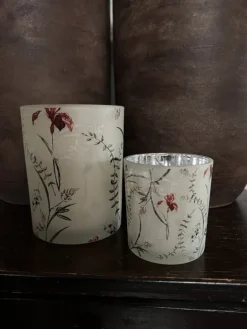 Set van 2 waxinelichthouders bloemen beige