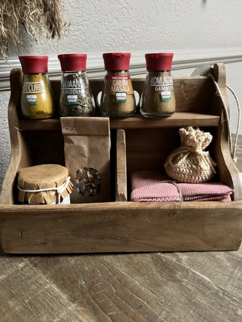 Stoer houten gruttersbakje 24*32*15