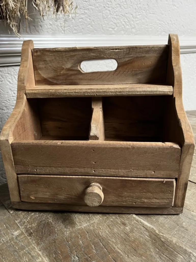 Stoer houten gruttersbakje met lade 24*25*13