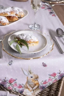 Tafelkleed Happy Bunny 100*100
