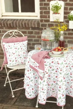 Tafelkleed Wild Strawberries 130*180