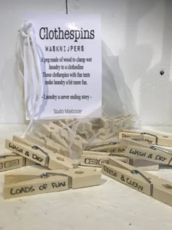 Zakje met houten wasknijpers (20)