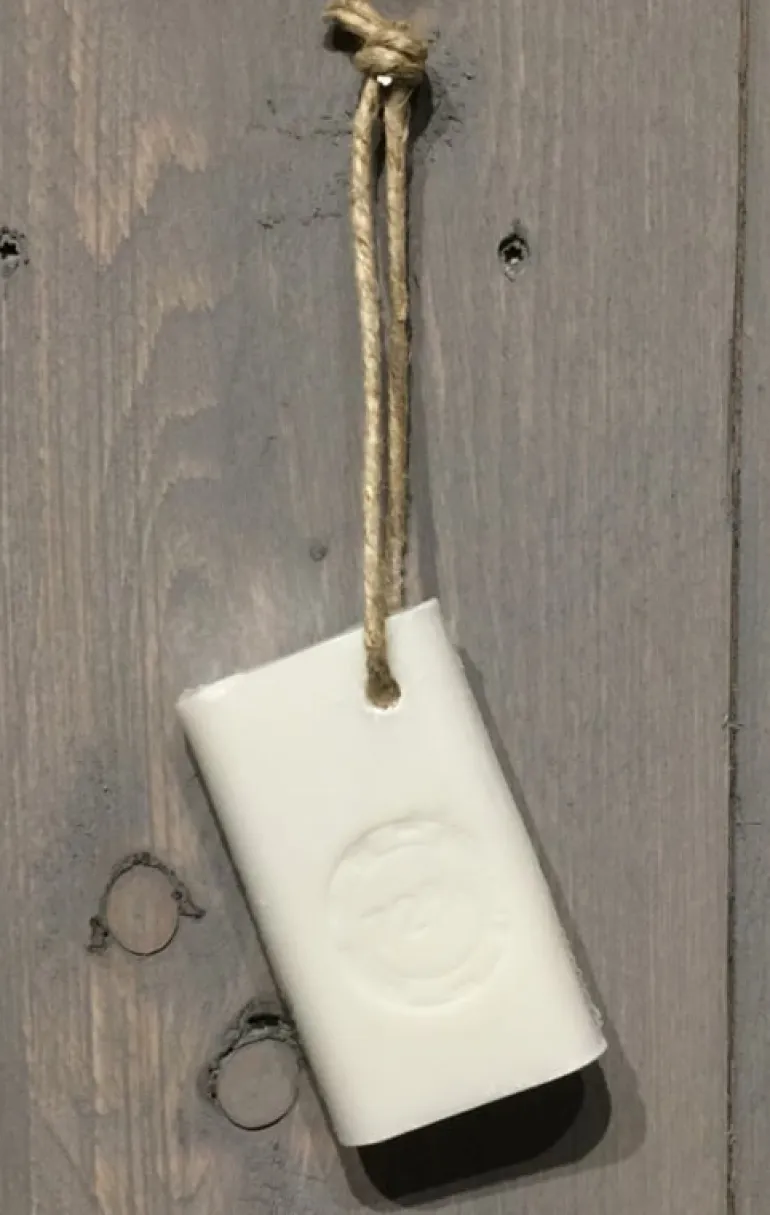 Zeep aan koord rozen